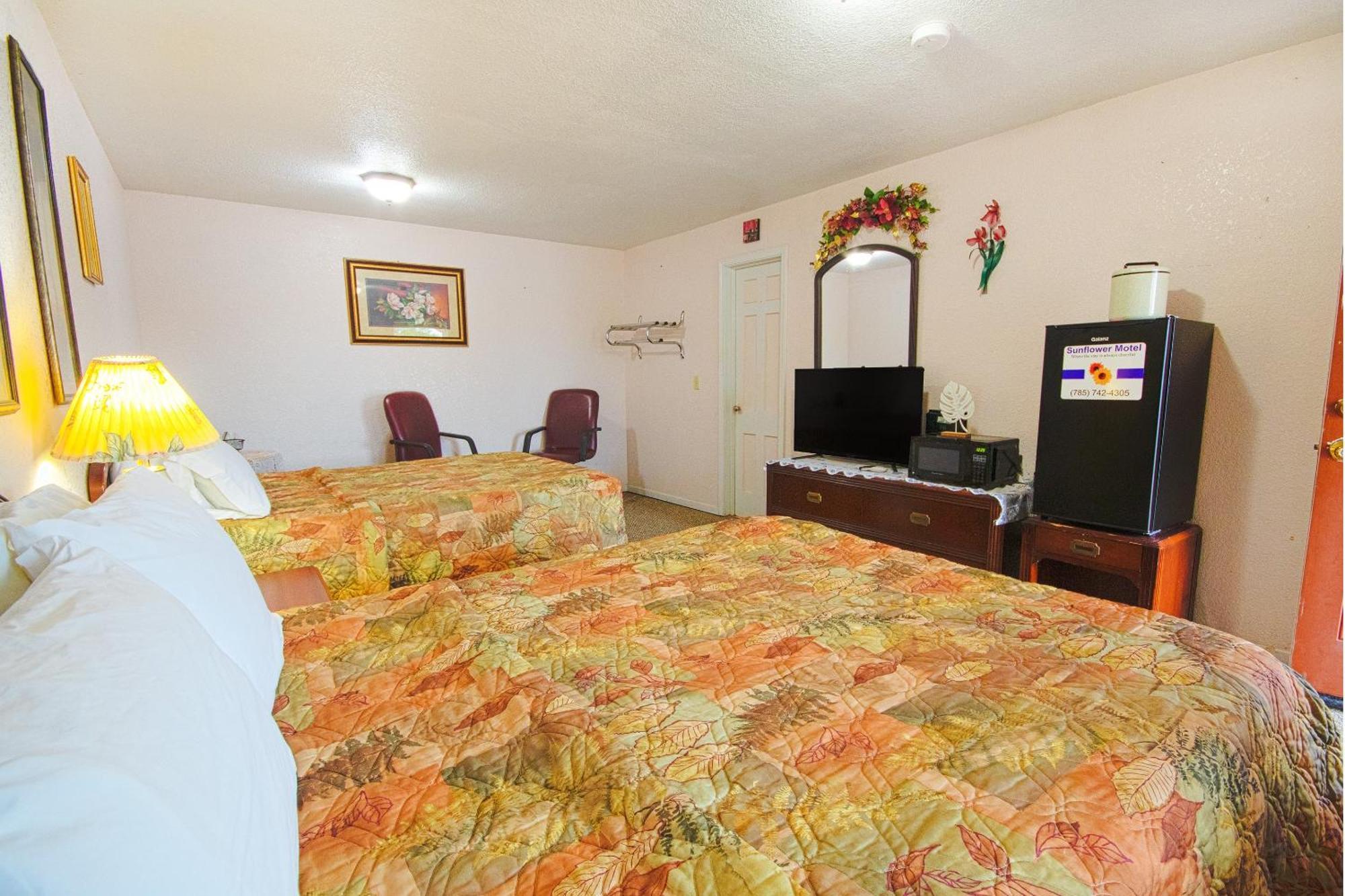 Sunflower Motel Hiawatha By Oyo Eksteriør billede