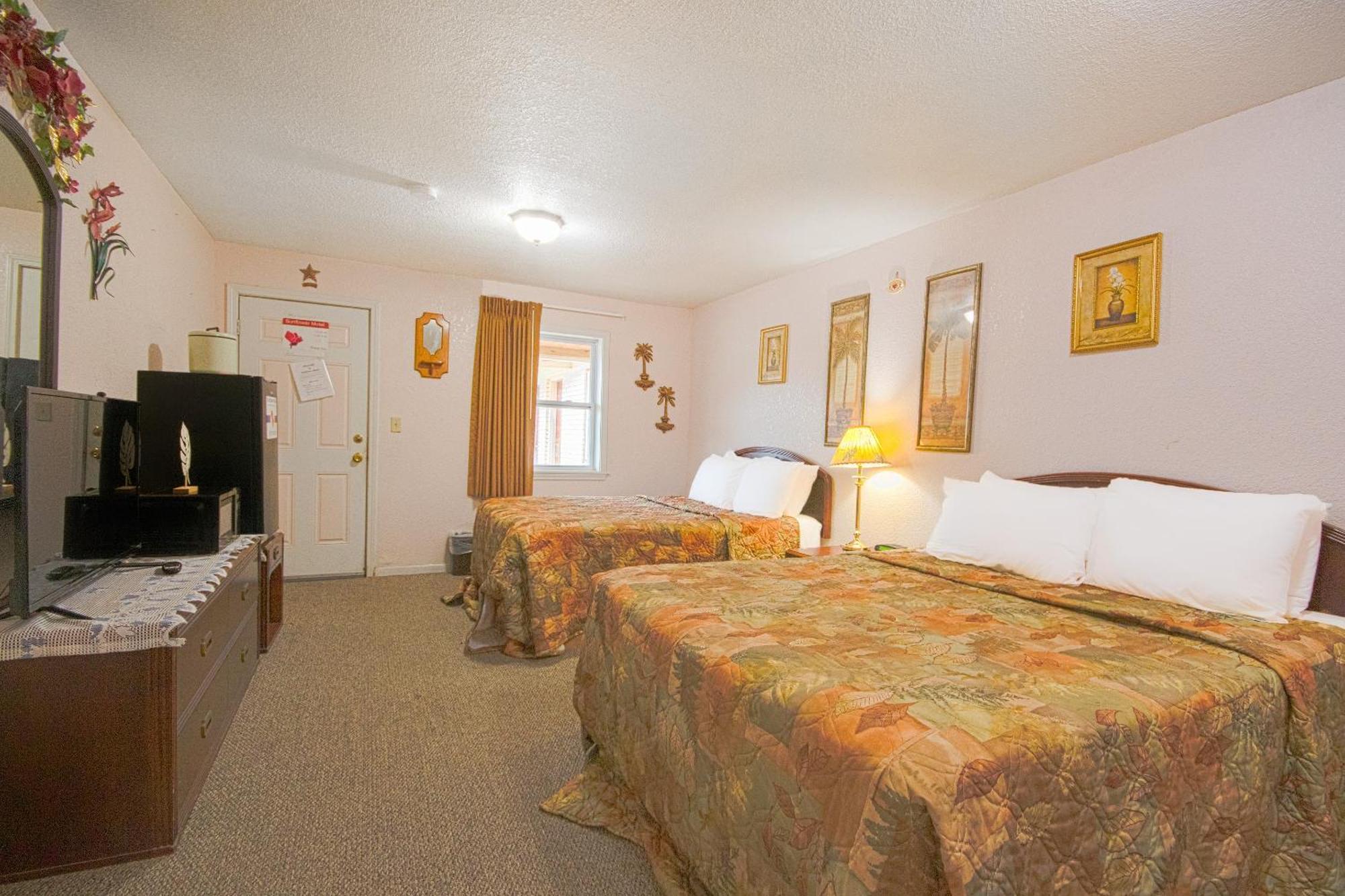 Sunflower Motel Hiawatha By Oyo Eksteriør billede